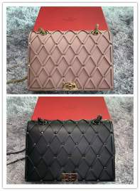 Picture of Valentino Handbags _SKUfw126090099fw